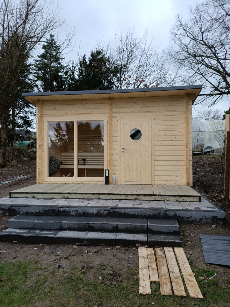 Gartenhaus & Sauna Aufbau